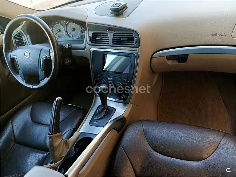 Usado Volvo XC70 Ocean Race 185 CV (136 kW) 2007 Beige Familiar