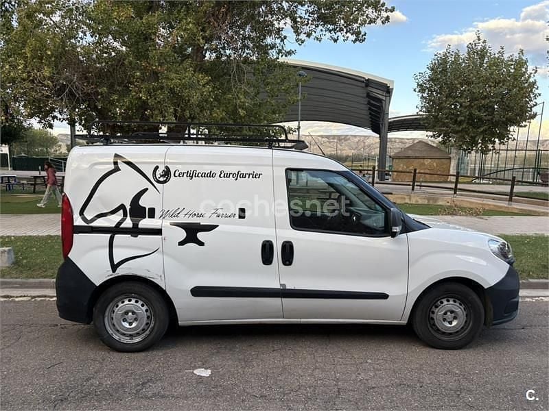 Blanco Usado 2019 Fiat Doblò Easy Monovolumen | 7500 € (Buen precio) - Imagen 1/2