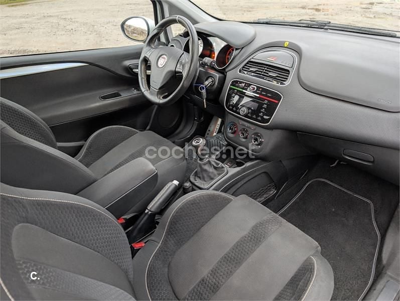 Usado Fiat Punto Evo Sport 95 CV (69 kW) 2011 Blanco Utilitario