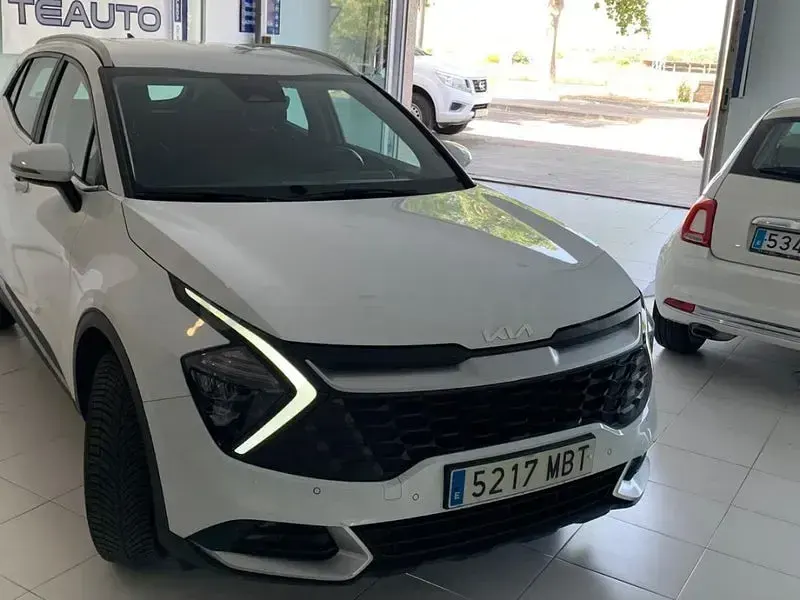 Usado Kia Sportage 150 CV (110 kW) 2022 Blanco SUV