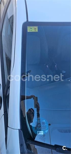 Usado Fiat Punto Easy 77 CV (56 kW) 2015 Blanco Berlina