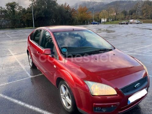 Naranja Usado 2007 Ford Focus Trend Berlina | 3490 € (Super precio) - Imagen 1/4
