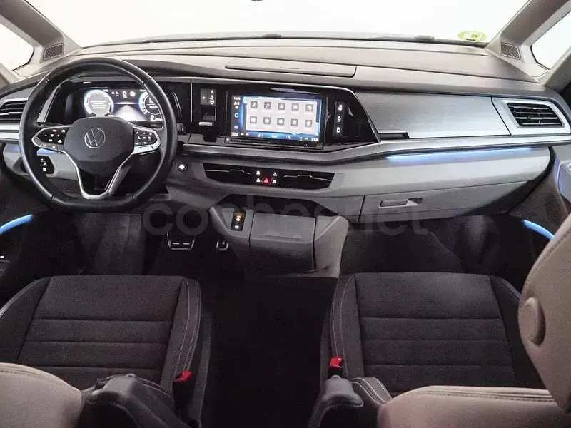 Usado VW Multivan Style 150 CV (110 kW) 2025 Gris / plata Monovolumen