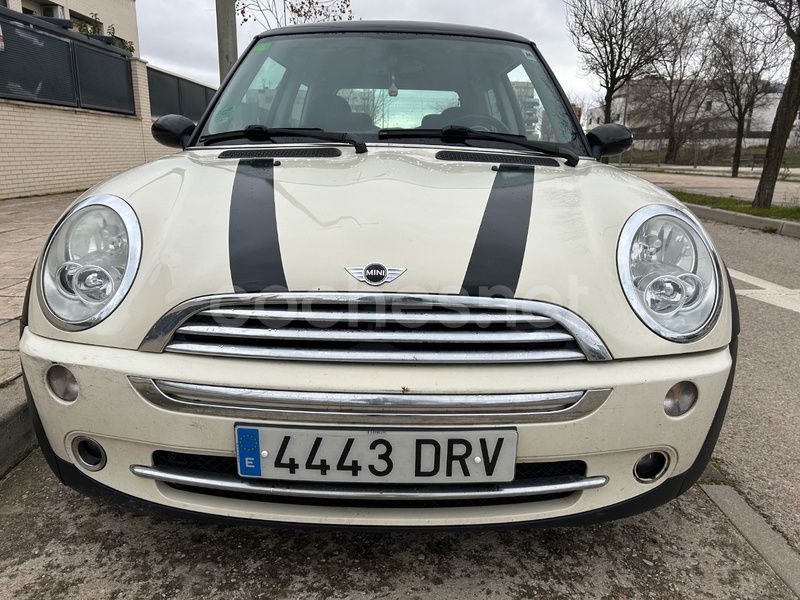 Usado Mini Cooper 116 CV (85 kW) 2005 Blanco Utilitario