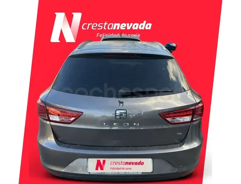Usado Seat Leon Style 105 CV (77 kW) 2014 Marrón Familiar