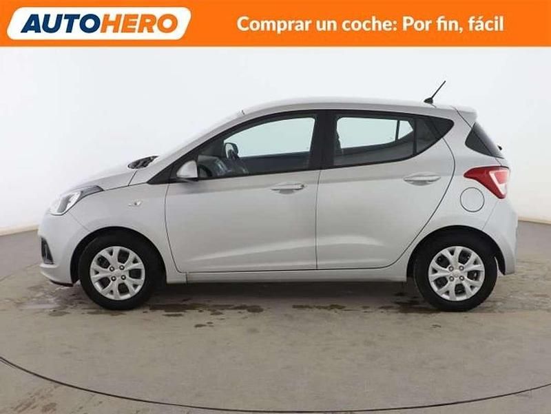 Usado Hyundai i10 67 CV (49 kW) 2015 Gris Utilitario