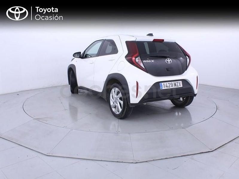 Usado Toyota Aygo X Play 72 CV (52 kW) 2025 Blanco SUV