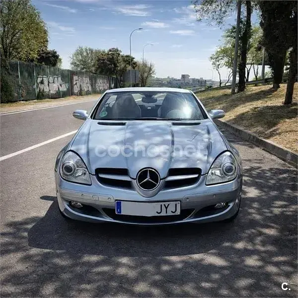 Usado Mercedes SLK200 AMG Edition 1 163 CV (119 kW) 2006 Gris / plata Descapotable