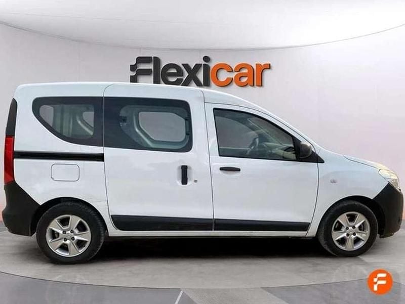 Usado Dacia Dokker Essentiel 95 CV (69 kW) 2021 Blanco Monovolumen