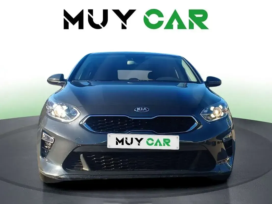 Usado Kia Ceed 120 CV (88 kW) 2021 Blanco Utilitario