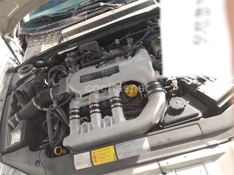 Usado Opel Vectra 170 CV (125 kW) 1999 Gris / plata Berlina