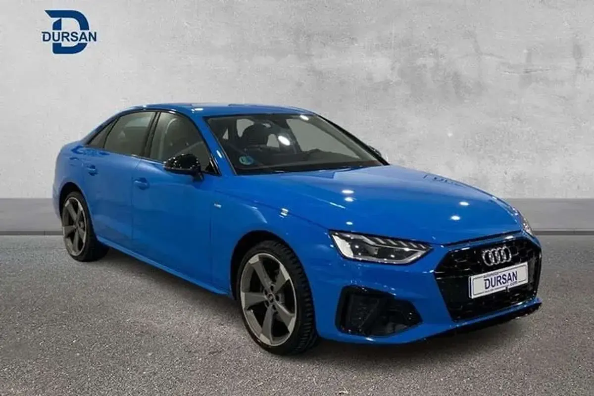 Brugt Audi A4 S-Line 165 HK (121 kW) 2022 Blå Sedan