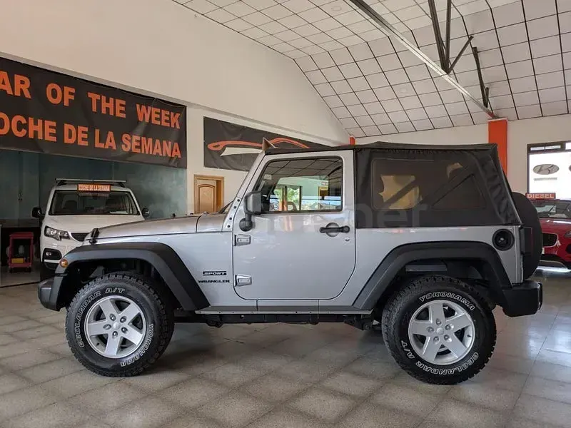 Usado Jeep Wrangler Sport 200 CV (147 kW) 2016 Gris / plata SUV