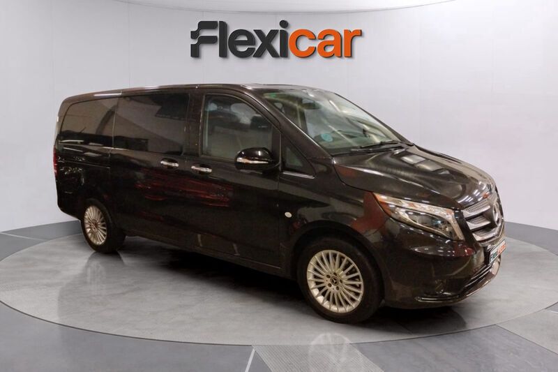 Negro Usado 2021 Mercedes Vito Monovolumen | 27.990 € (Super precio) - Imagen 1/4