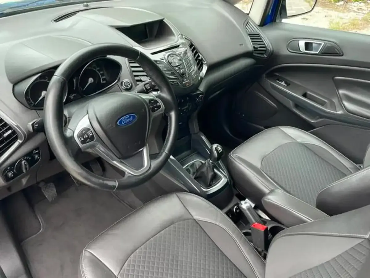 Usado Ford Ecosport Titanium 112 CV (82 kW) 2015 Azul SUV