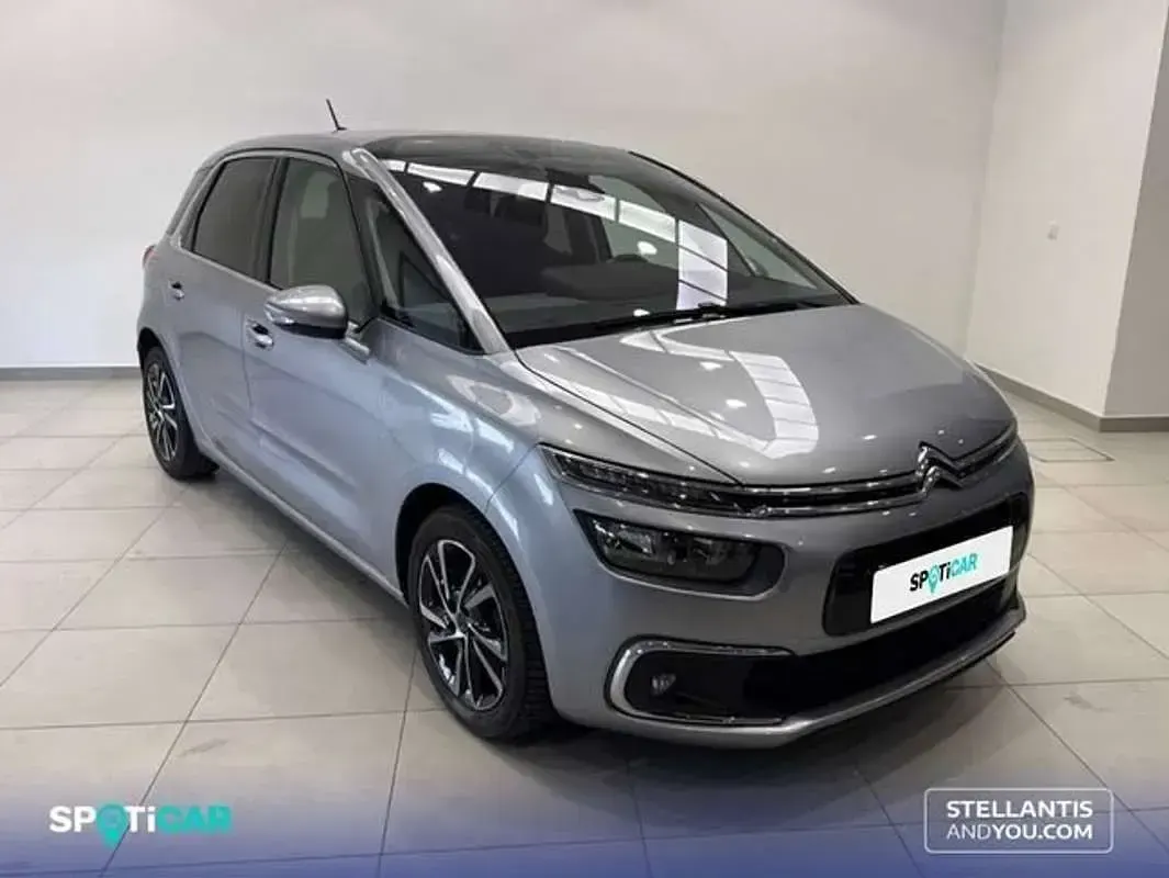 Usado Citroën C4 Feel 131 CV (96 kW) 2020 Gris Monovolumen