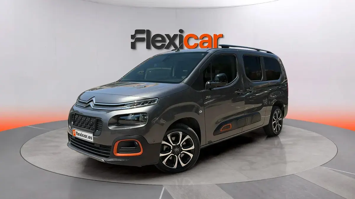 Usado Citroën Berlingo Shine 131 CV (96 kW) 2020 Marrón Monovolumen