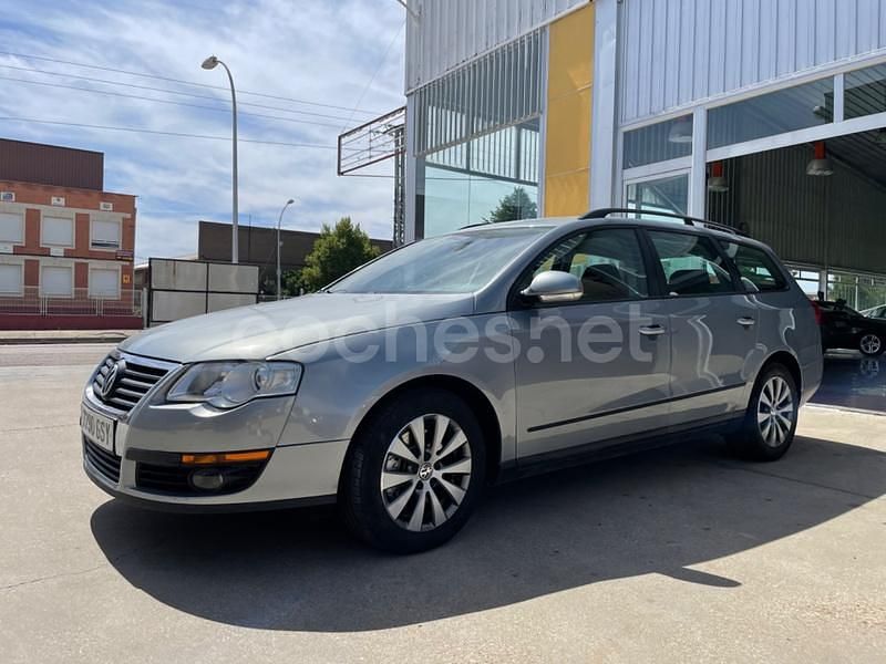 Usado VW Passat Edition 140 CV (102 kW) 2009 Azul Familiar