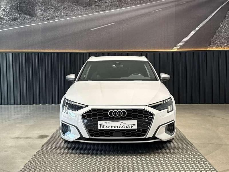 Usado Audi A3 Sportback S-Line 150 CV (110 kW) 2021 Blanco Utilitario