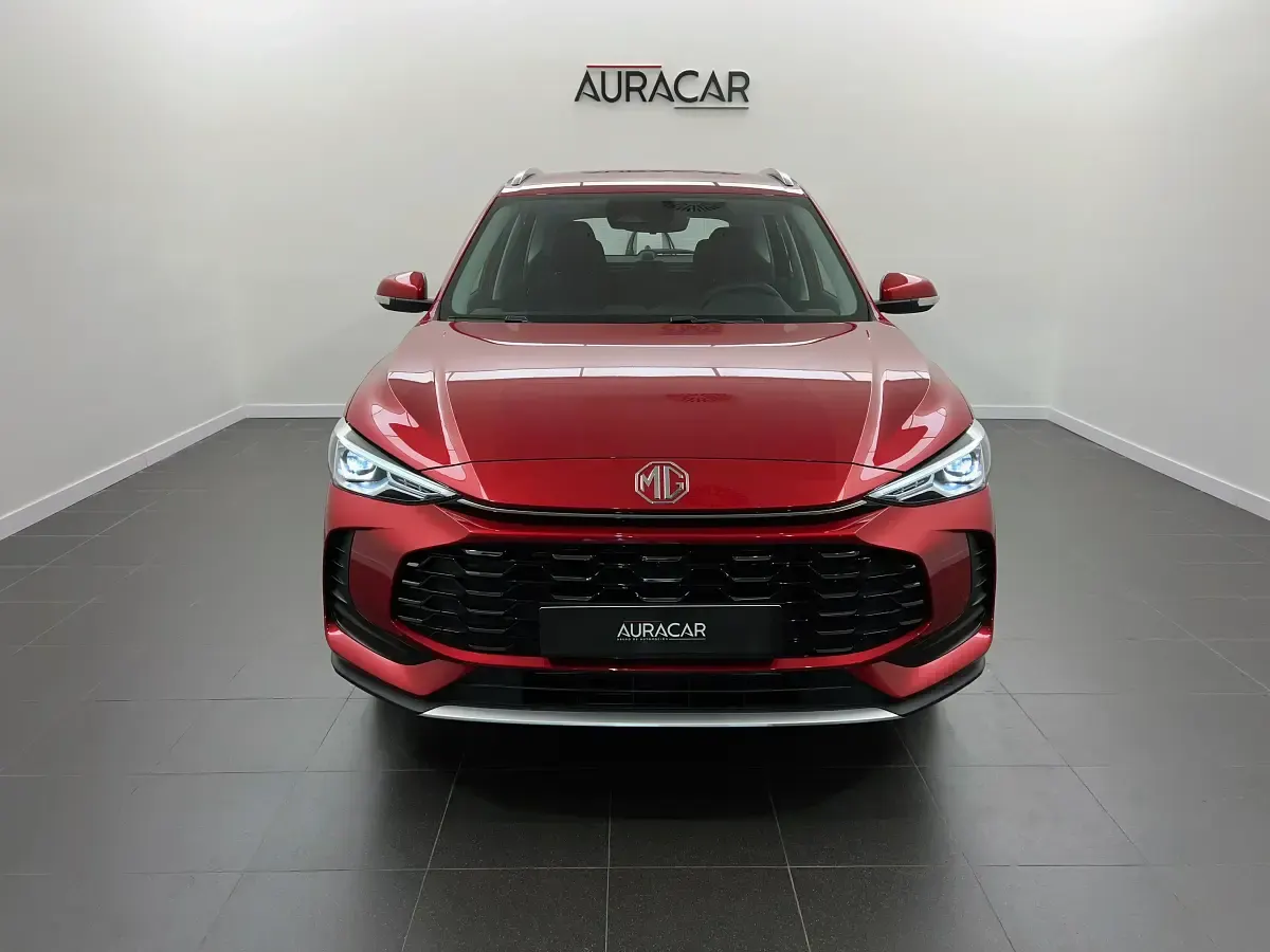 Nuevo MG ZS Comfort 197 CV (144 kW) 2025 Rojo SUV