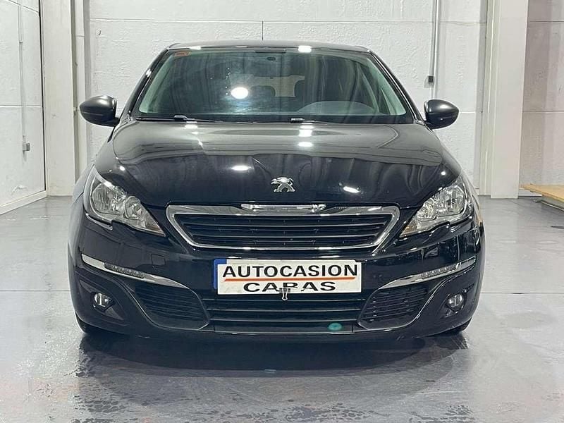 Usado Peugeot 308 SW Access 100 CV (73 kW) 2016 Negro Familiar