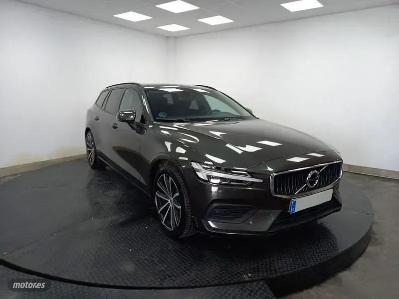 Usado Volvo V60 Momentum 197 CV (144 kW) 2022 Gris Familiar