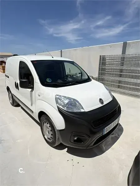 Usado Fiat Fiorino 70 CV (51 kW) 2016 Blanco Monovolumen