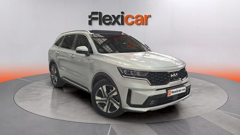 Usado Kia Sorento 232 CV (170 kW) 2023 Gris SUV