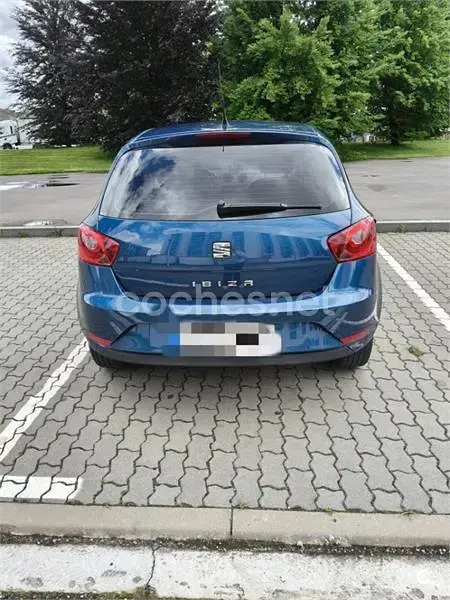 Usado Seat Ibiza ST Reference 75 CV (55 kW) 2014 Azul Familiar