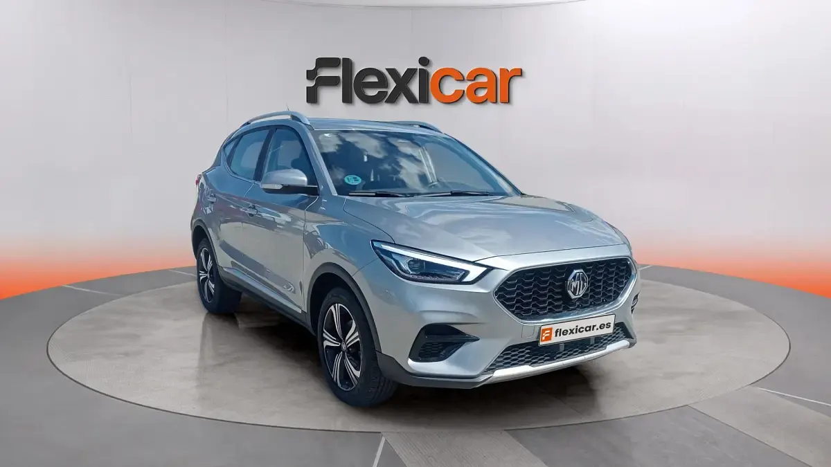 Usado MG ZS Comfort 116 CV (85 kW) 2025 Gris SUV