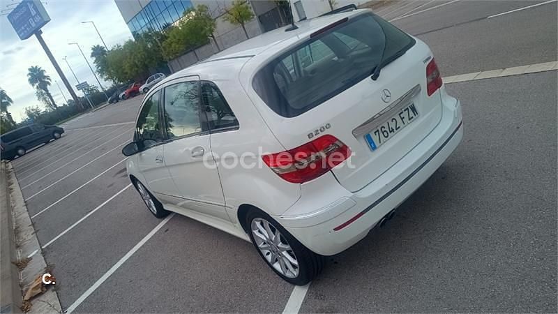 Usado Mercedes B200 193 CV (141 kW) 2008 Blanco Monovolumen