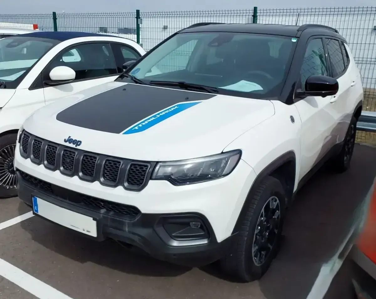 Usado Jeep Compass Trailhawk 240 CV (176 kW) 2022 Blanco SUV