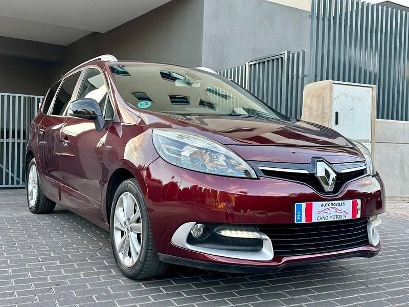 Usado Renault Grand Scénic IV LIMITED 130 CV (95 kW) 2016 Granate Monovolumen