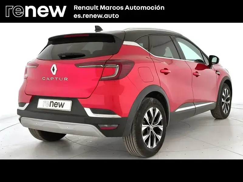 Usado Renault Captur Techno 140 CV (102 kW) 2023 Rojo SUV