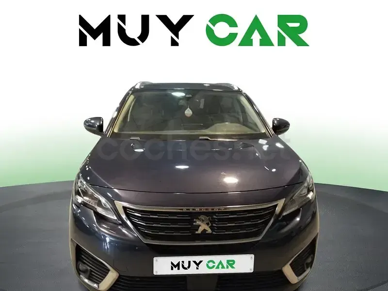 Usado Peugeot 5008 Active 130 CV (95 kW) 2018 Azul SUV