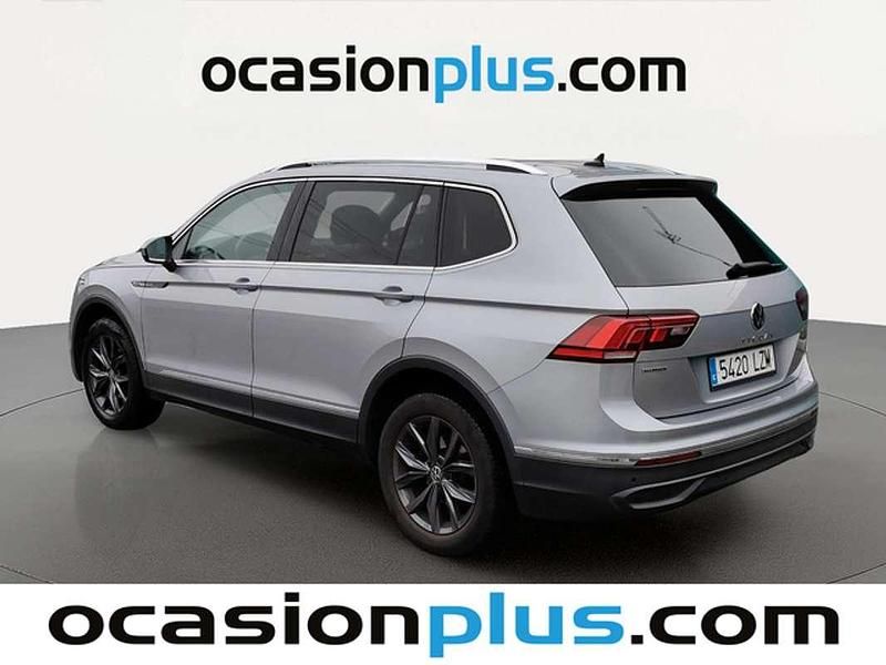 Usado VW Tiguan Allspace Life 150 CV (110 kW) 2022 Plateado SUV