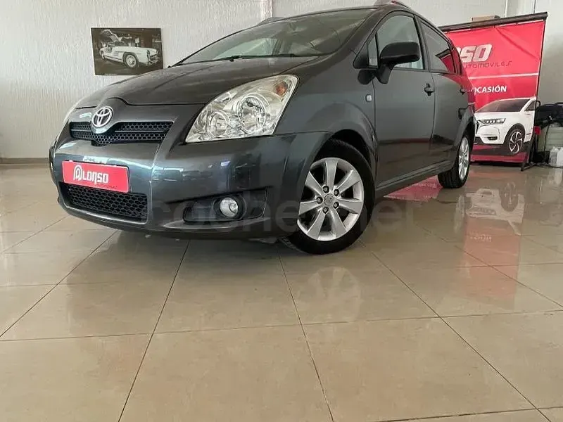 Usado Toyota Verso Sol 136 CV (100 kW) 2013 Gris / plata Monovolumen