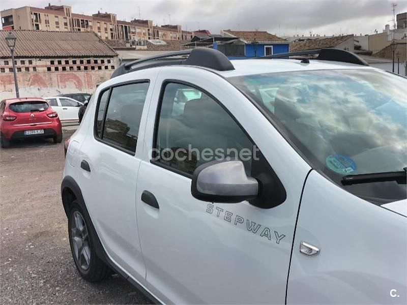 Blanco Usado 2019 Dacia Sandero Utilitario | 9500 € (Super precio) - Imagen 1/4