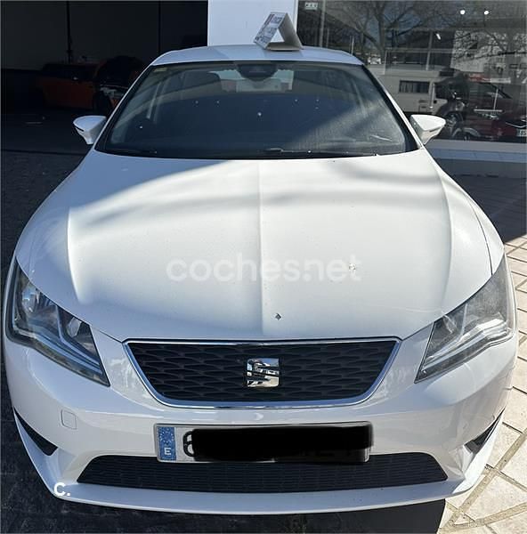 Usado Seat Leon I-Tech 150 CV (110 kW) 2014 Blanco Berlina
