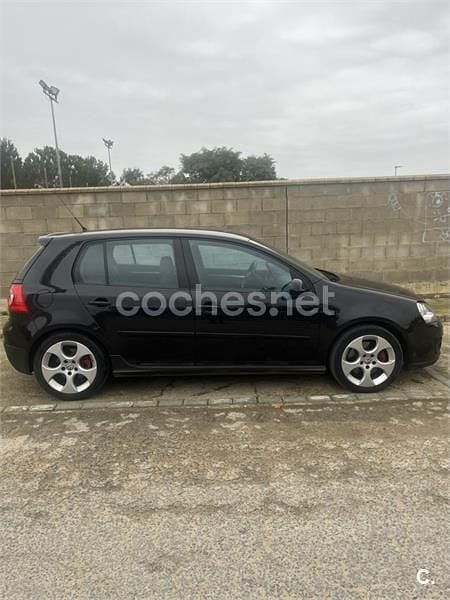 Usado VW Golf V GTI 200 CV (147 kW) 2007 Negro Berlina