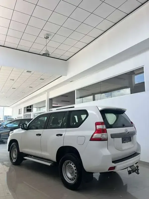 Usado Toyota Land Cruiser 177 CV (130 kW) 2017 Blanco SUV