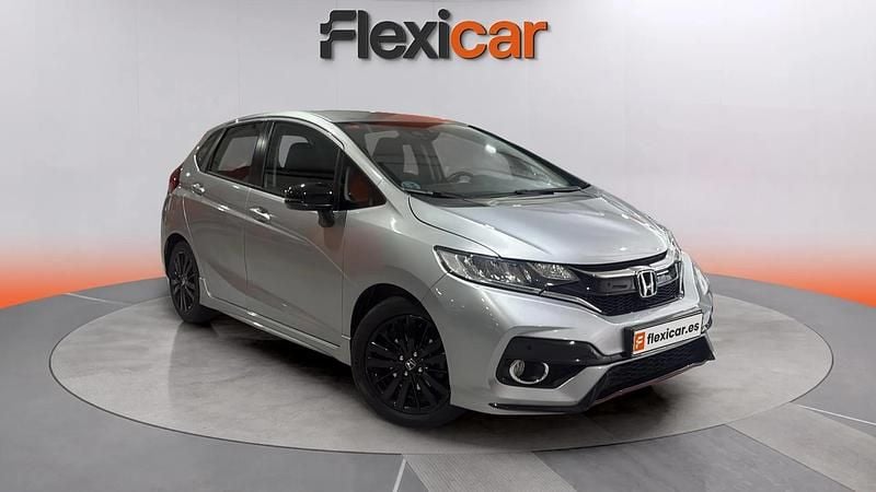 Usado Honda Jazz Dynamic 130 CV (95 kW) 2019 Gris Utilitario