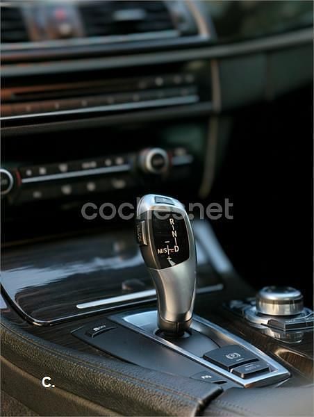 Usado BMW 528 Comfort Edition 258 CV (189 kW) 2011 Gris / plata Berlina