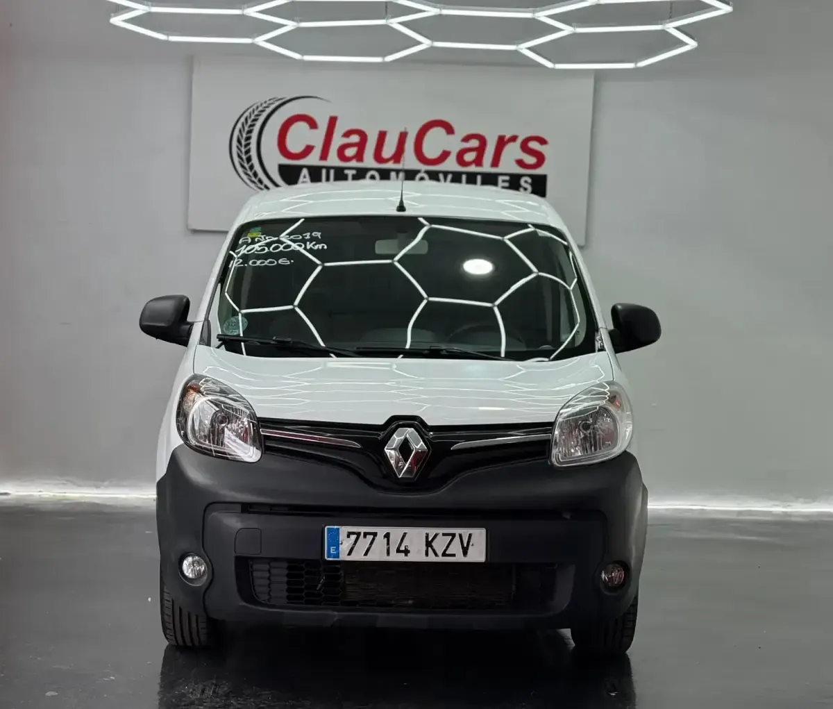 Usado Renault Kangoo 95 CV (69 kW) 2019 Blanco Monovolumen