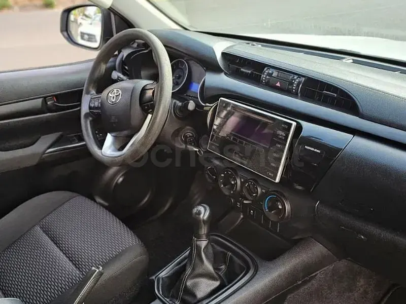Usado Toyota HiLux 150 CV (110 kW) 2018 Blanco Pickup/Camioneta