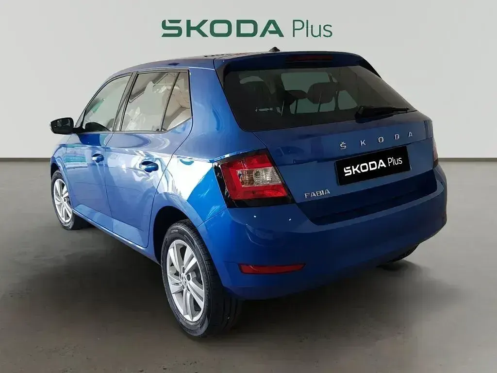 Usado Skoda Fabia Ambition 95 CV (69 kW) 2019 Azul Utilitario