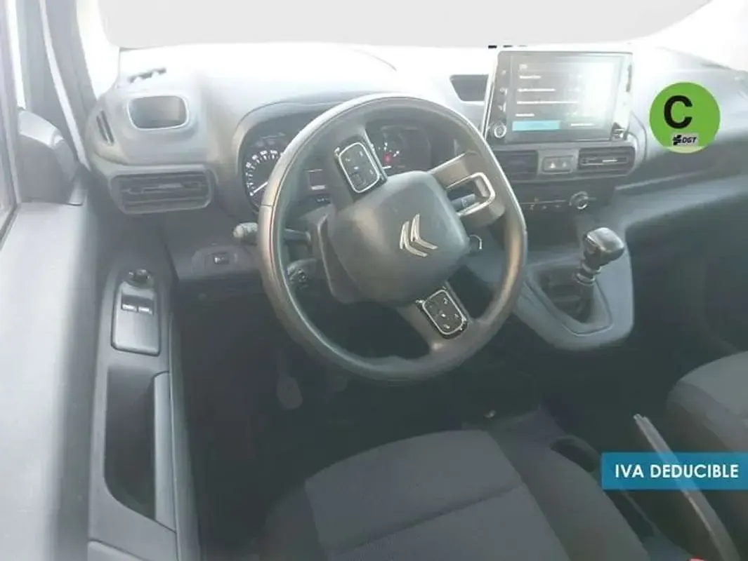 Usado Citroën Berlingo Live 102 CV (75 kW) 2023 Blanco Monovolumen