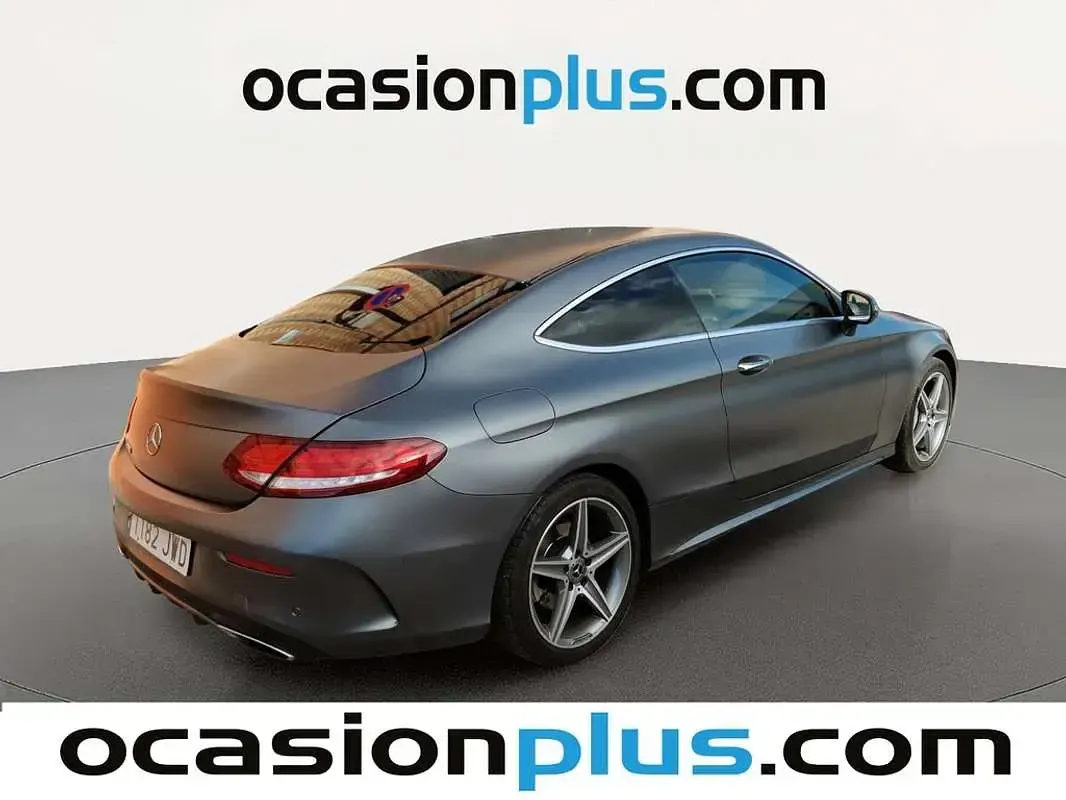 Usado Mercedes C300 AMG 245 CV (180 kW) 2017 Gris Coupe