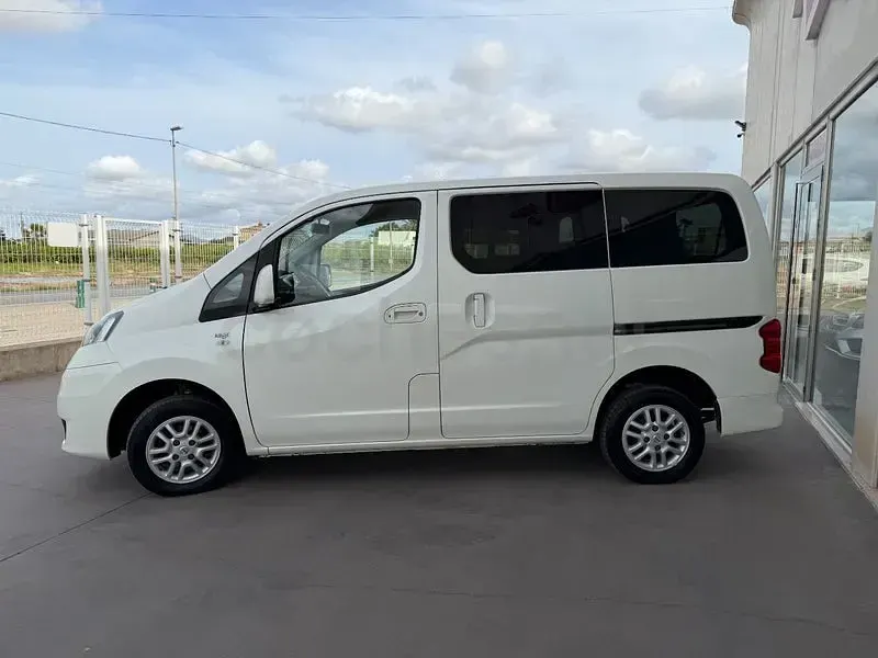Usado Nissan Evalia 110 CV (80 kW) 2015 Blanco Monovolumen