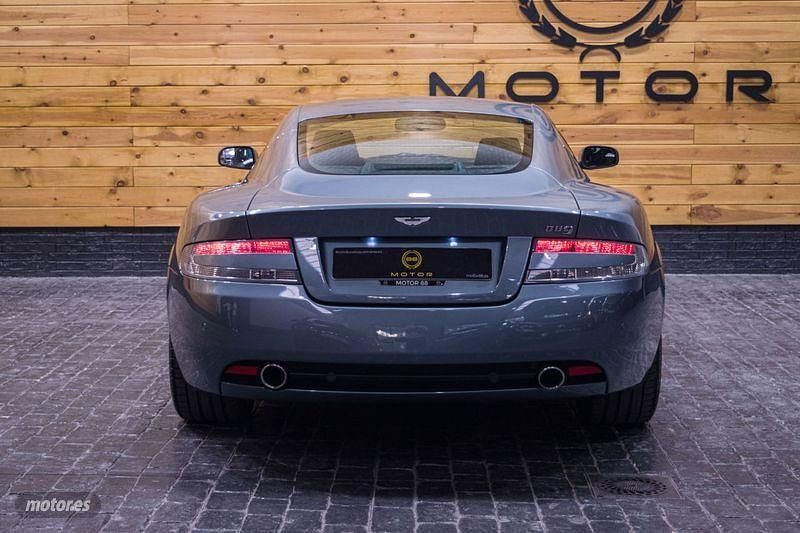 Usado Aston Martin DB9 476 CV (350 kW) 2009 Gris Coupe